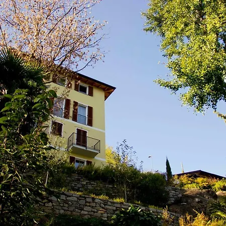 Lakeside Villa Del Pierangelo: Apartment Platanus Cremia