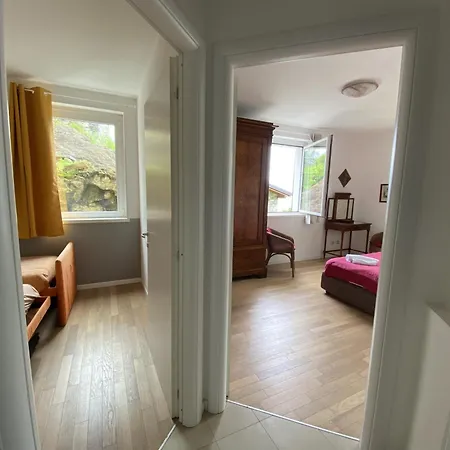 Lakeside Villa Del Pierangelo: Apartment Platanus *