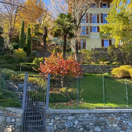 Lakeside Del Pierangelo: Platanus شقة كريميا