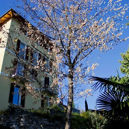 Lakeside Villa Del Pierangelo: Apartment Platanus