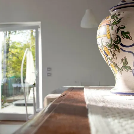 Lakeside Villa Del Pierangelo: Apartment Platanus *