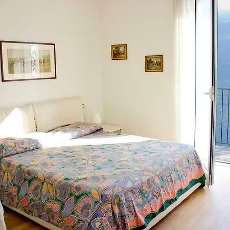 Lakefront Del Pierangelo Apartment Cremia