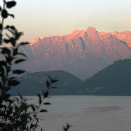 Lakefront Del Pierangelo Apartment Cremia