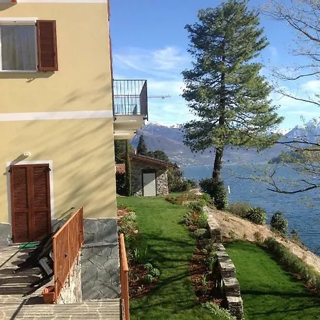 Lakefront Del Pierangelo Appartement