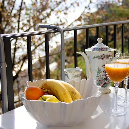 Lakeside Villa Del Pierangelo: Apartment Platanus アパート