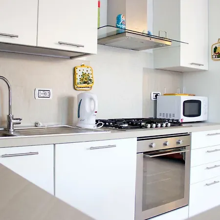 Lakeside Villa Del Pierangelo: Apartment Platanus