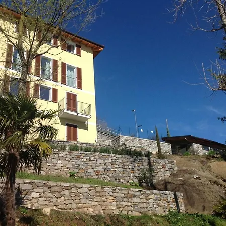 Lakeside Villa Del Pierangelo: Apartment Platanus *